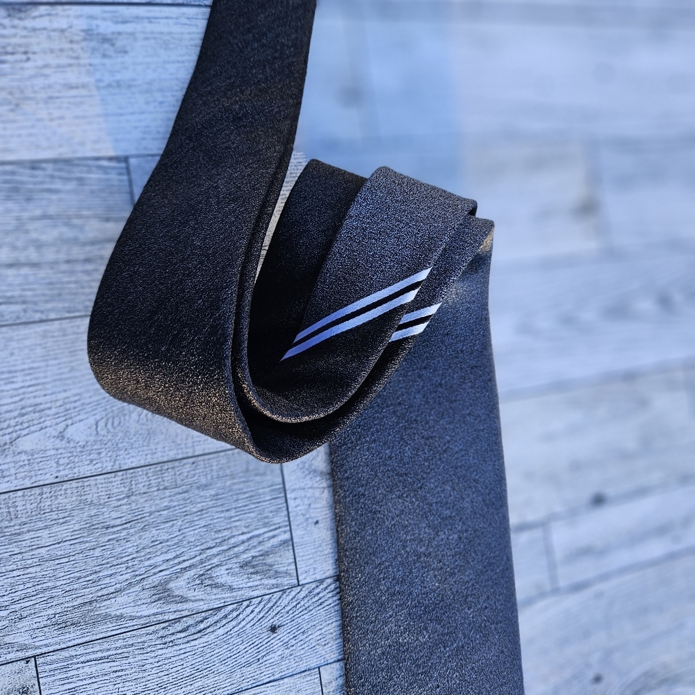 Setazone 100% Silk Tie Men's Unisex Gray Black White Necktie